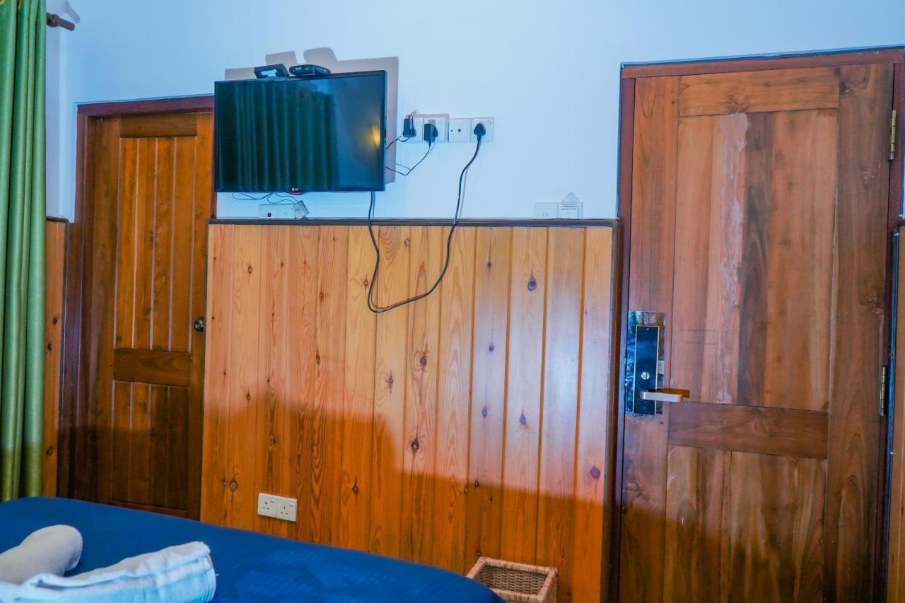 Готель Blue Moon Residency Нувара-Елія Екстер'єр фото